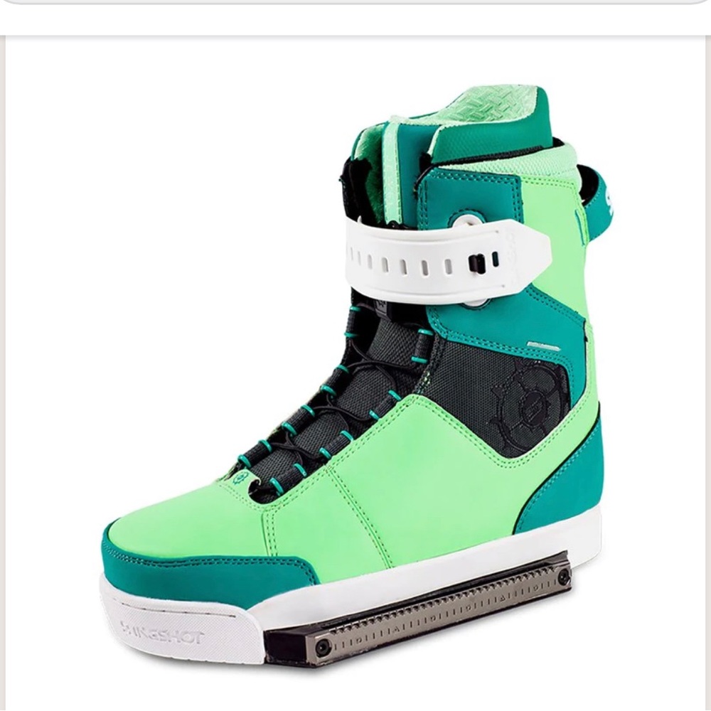 Sling Shot Jewel Wakeboard Boots Size 7 Brandnew